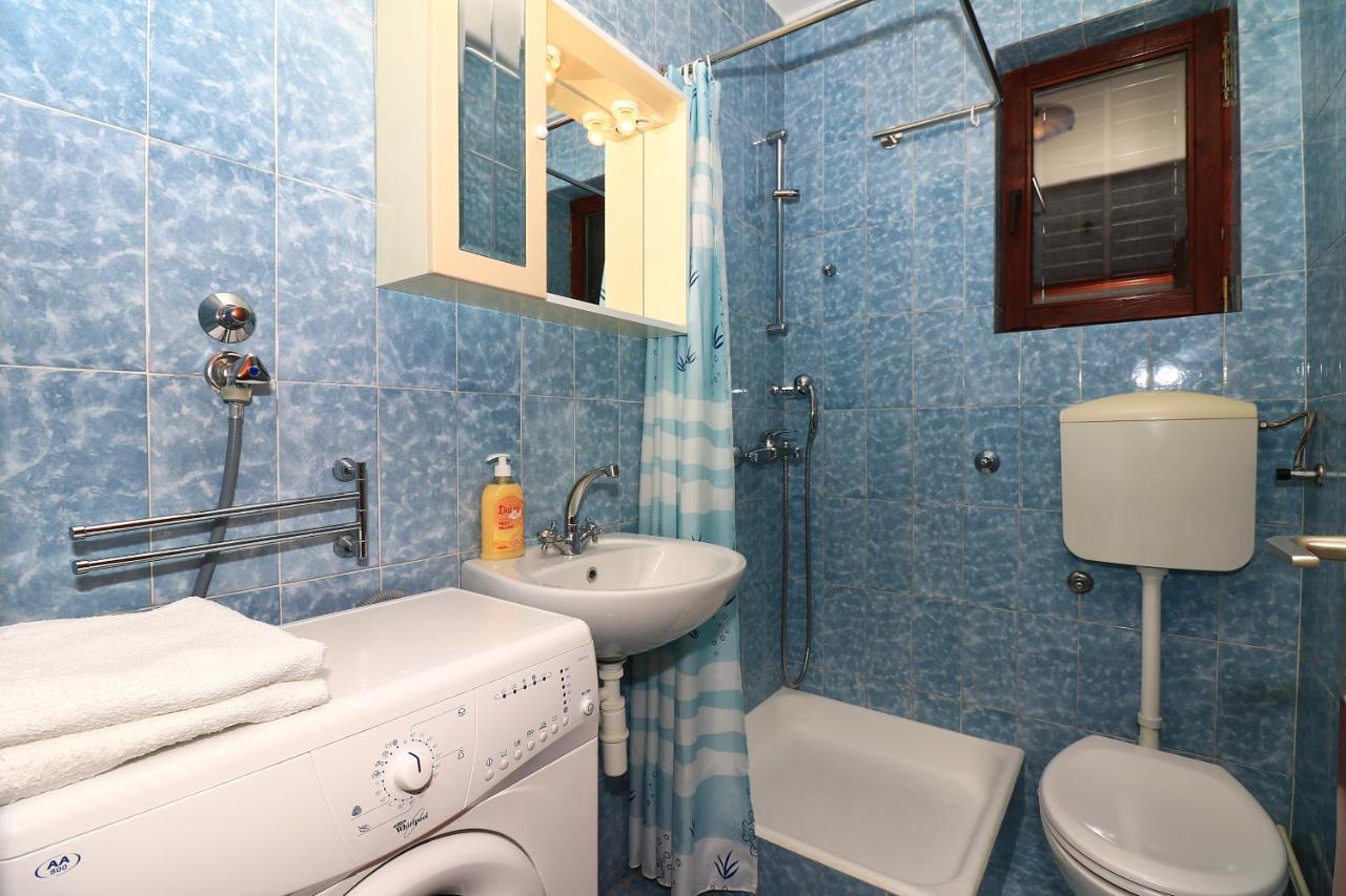 Apartments With A Parking Space Jezera, Murter - 5079 Екстер'єр фото