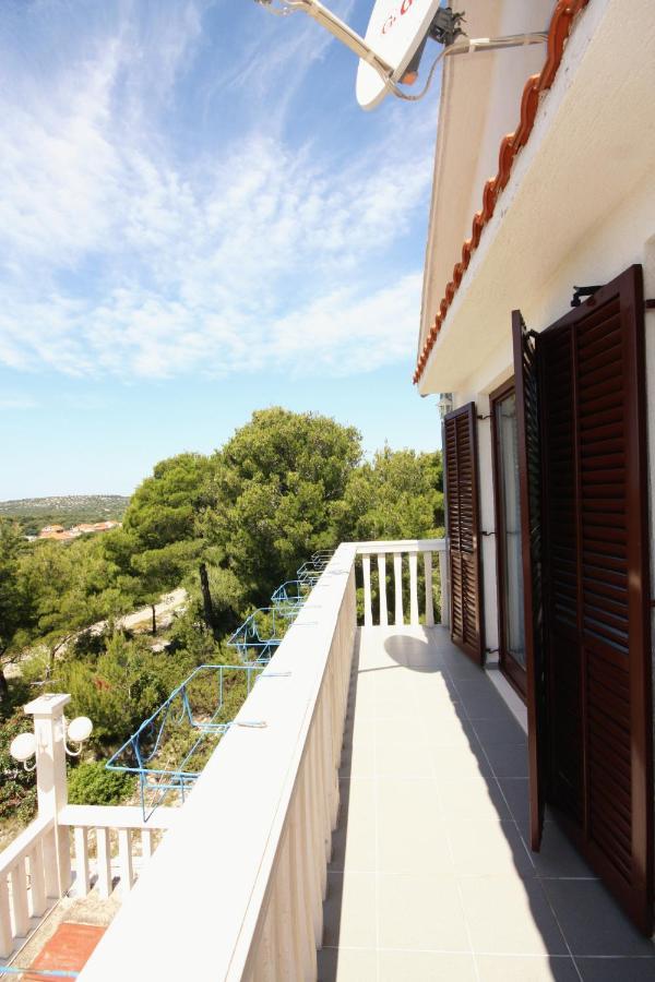 Apartments With A Parking Space Jezera, Murter - 5079 Екстер'єр фото