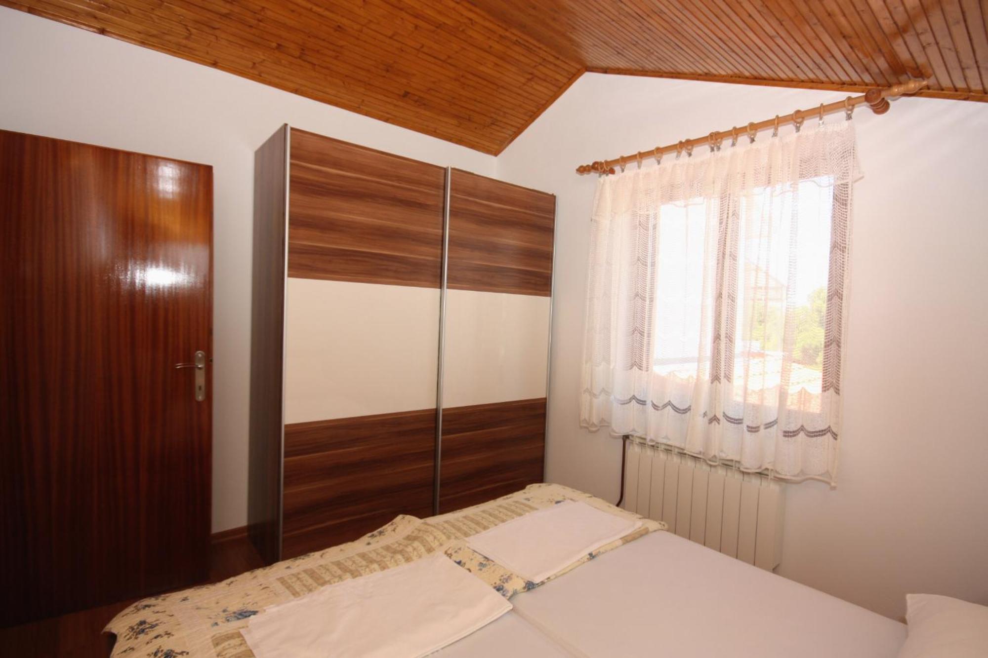 Apartments With A Parking Space Jezera, Murter - 5079 Номер фото